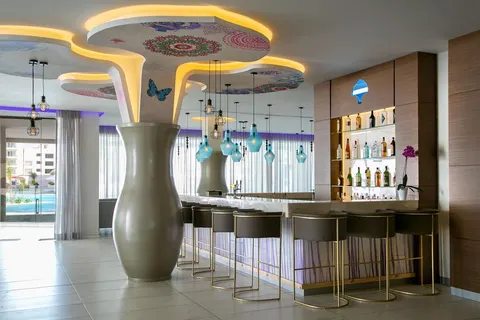 Vangelis Hotel & Suites in Paralimni — foto 5