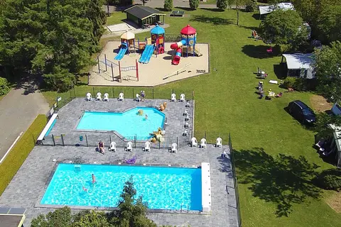 Camping De Zeven Heuveltjes in Ees