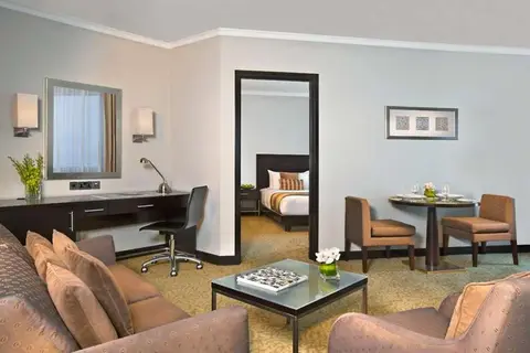 Ramada Plaza by Wyndham Dubai Deira in ديرة — foto 3
