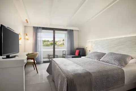 Tryp by Wyndham Corfu Dassia in Ύψος — foto 28