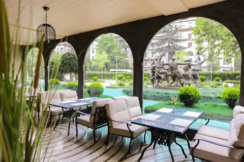 Ambassadori Hotel Tbilisi in Tbilisi — foto 9