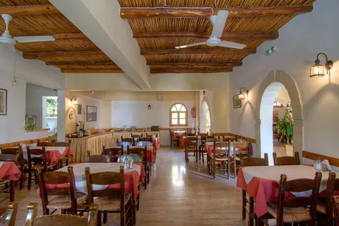 Adonis Hotel in Agia Galini — foto 17