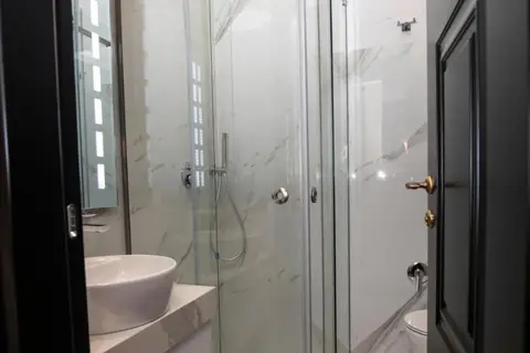 Hotel Kloest in Durres — foto 20