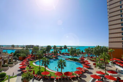 Khalidiya Palace Beach in Al Bateen — foto 26