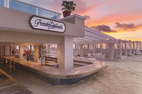 Panama Jack Resorts Gran Caribe Cancun in Sunscape Resort — foto 16