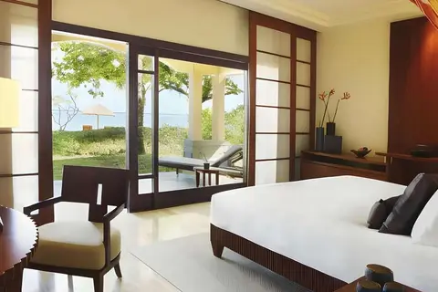 Shanti Maurice Resort & Spa in St Felix Public Beach, foto 11