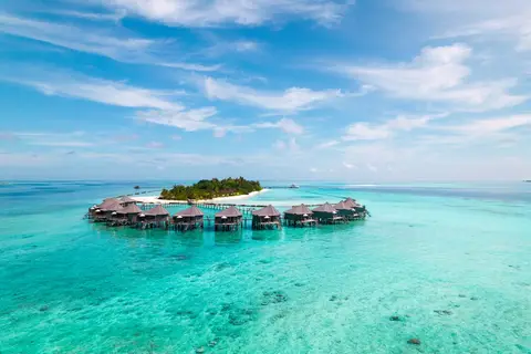 Komandoo Island Resort & Spa in ނައިފަރު