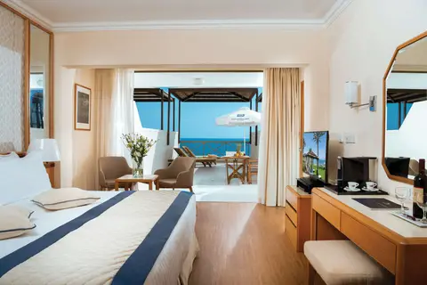 Constantinou Bros Asimina Suites Hotel in Geroskipou — foto 2