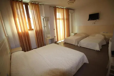Hotel Piazza in Peshkopia — foto 6
