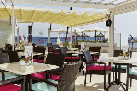 Universal Hotel Cabo Blanco in Colònia de Sant Jordi — foto 14