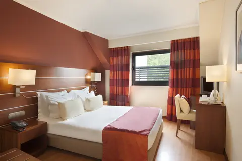 Turim Europa Hotel in Almada — foto 24