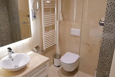 Queen Hotel Tirana in Tirana — foto 24