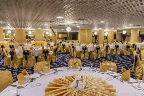 Sharjah Carlton Hotel in Al Khalidiyah — foto 8