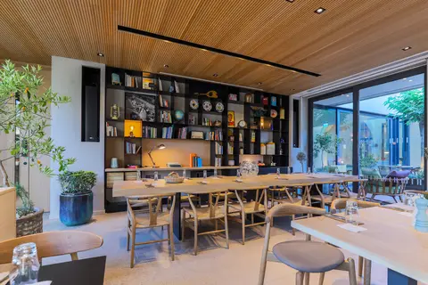 Hotel Indigo Larnaca in Larnaca — foto 7