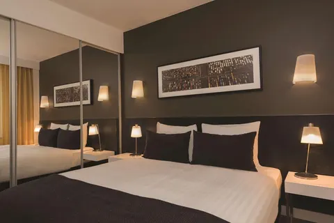 Adina Apartment Hotel Berlin Hackescher Markt foto 2