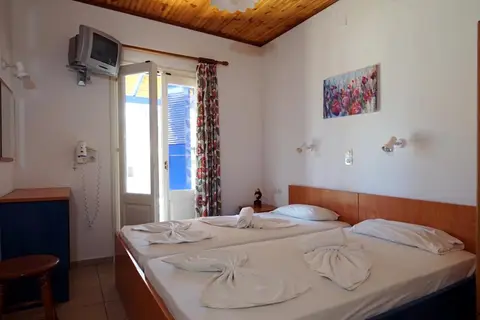 White Rock Apartments in Marathokampos, foto 15
