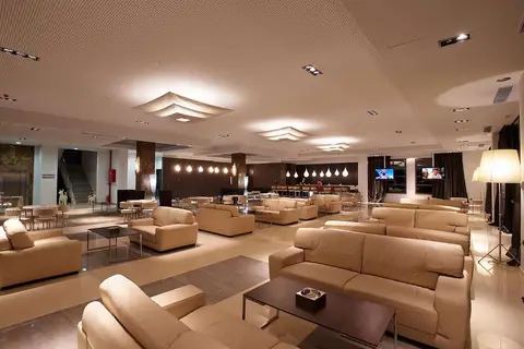 Istion Club & Spa in Πόρτες — foto 30