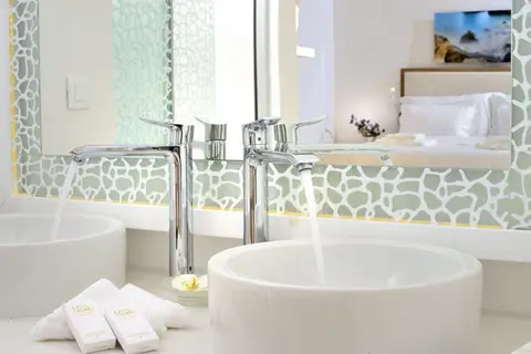Nissaki Boutique Hotel in Πλατύς Γιαλός — foto 29