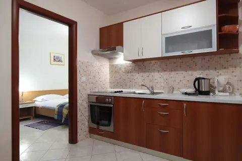 Apartments Ivana in Baska Voda