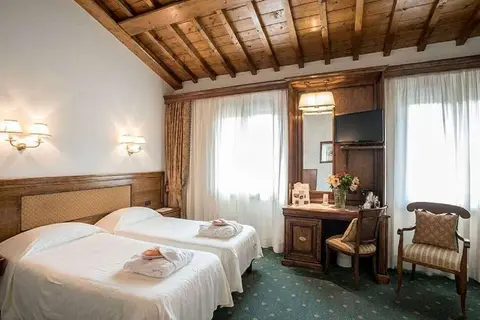 Adler Cavalieri in Florence, foto 7