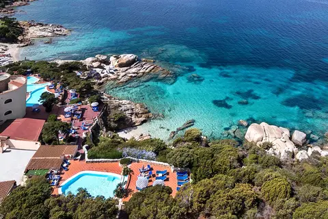 Grand Hotel Smeraldo Beach in Baja Sardinia