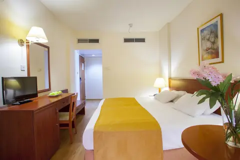 Kapetanios Limassol Hotel in Limassol — foto 20