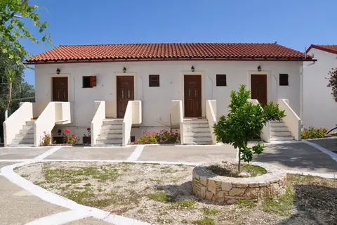 Yiannis Apartments in Μπαρμπάτι — foto 21