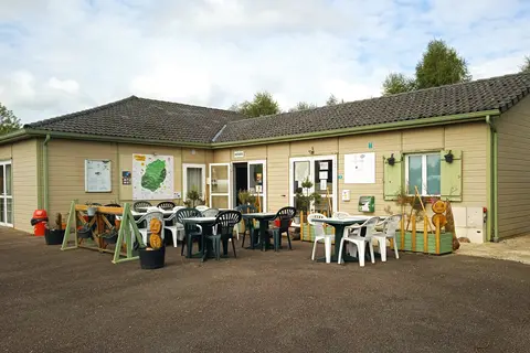 Vakantiepark Hameaux De Miel in Beynat — foto 7