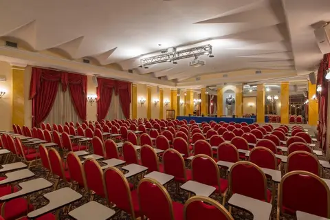 Bettoja Hotel Massimo D'Azeglio in Rome — foto 18