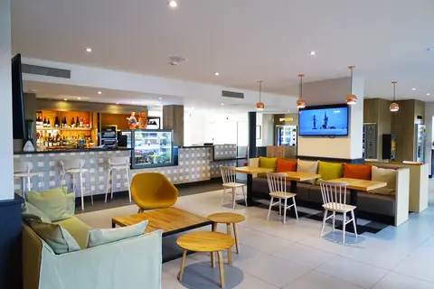 Hotel Campanile Val de France in Magny-le-Hongre — foto 7