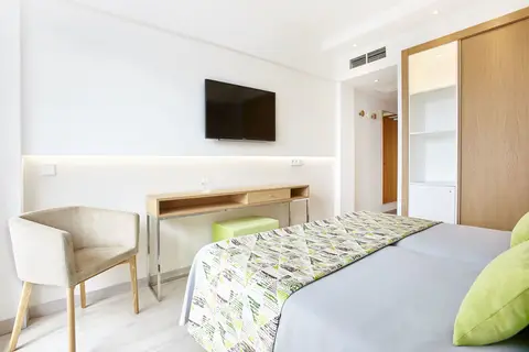 Universal Hotel Castell Royal in Canyamel — foto 13