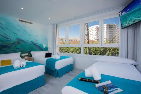 Casual Malaga del Mar in Málaga — foto 19