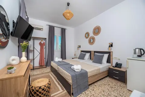Nikos Hotel in Καρτεράδος — foto 29