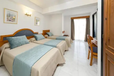 Hostal Mari in Sant Antoni de Portmany — foto 9