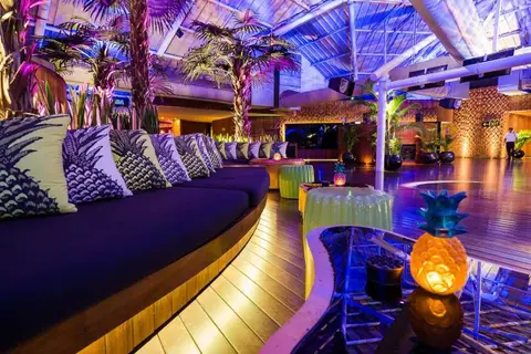 Double-Six Luxury Hotel in Seminyak, Kuta, Kabupaten Badung, Bali, Indonesia — foto 25