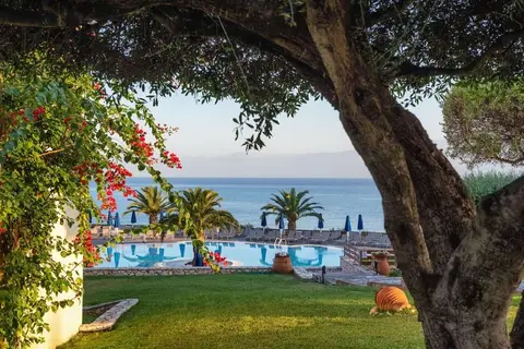 Mareblue Beach Resort in Περίθεια — foto 17