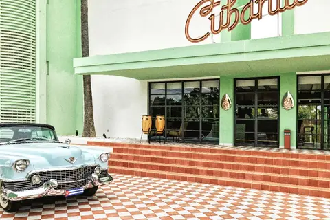 Cubanito Ibiza Suites in Sant Antoni de Portmany — foto 20
