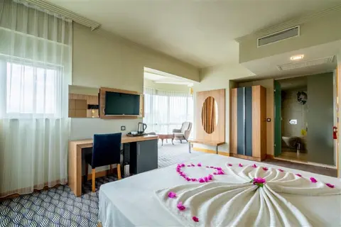 City Live Otel in Muratpaşa — foto 24