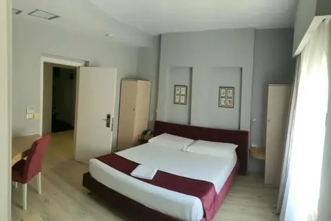 Hotel Theranda in Tirana — foto 2