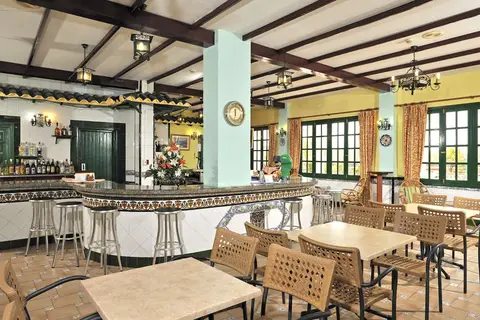 Globales Costa Tropical in Antigua — foto 17