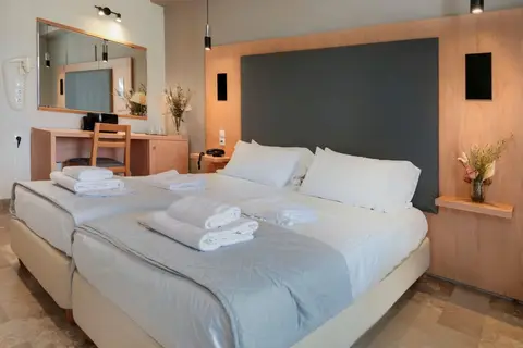 Hotel Punta in Καλύβια — foto 17