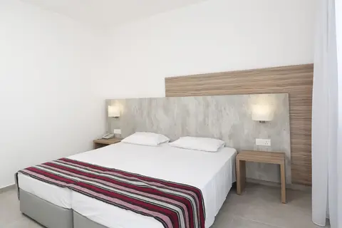 Kapetanios Aqua Resort in Peyia — foto 17