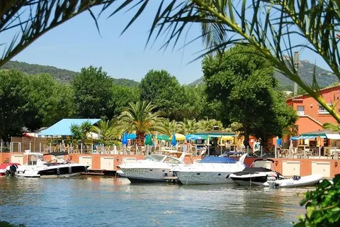 Holiday Marina Resort foto 32