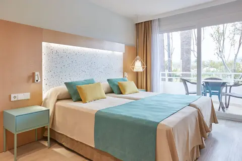 Universal Aparthotel Elisa in Playa de Muro — foto 4