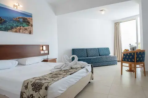 Avlida Hotel in Paphos — foto 29