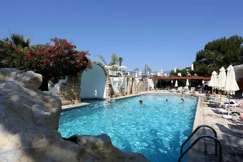 Dionysos Central Hotel in Paphos — foto 13