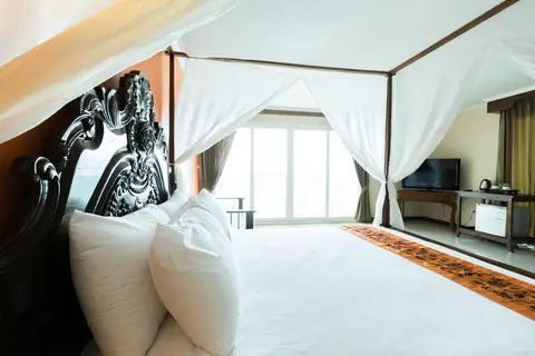 Royal Phala Cliff Beach Resort & Spa in บ้านพลา — foto 4