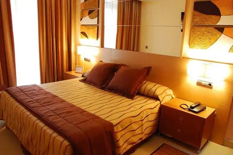 Exe Cunit Suites & Spa in el Vendrell — foto 21