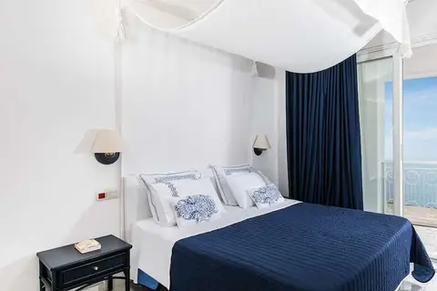 Hotel Club Due Torri in Maiori — foto 13