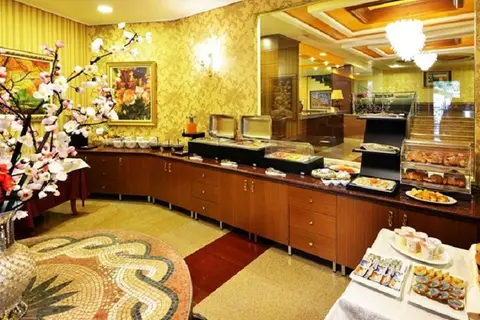 Hotel Austria in Tirana — foto 4